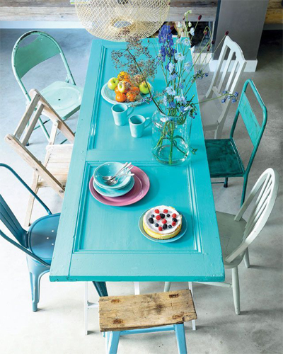 mesa de jantar azul