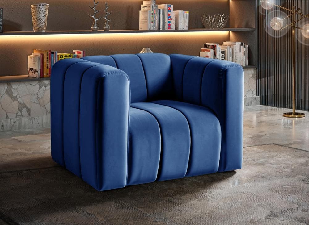 Poltrona Mona Cor:Veludo Azul 210