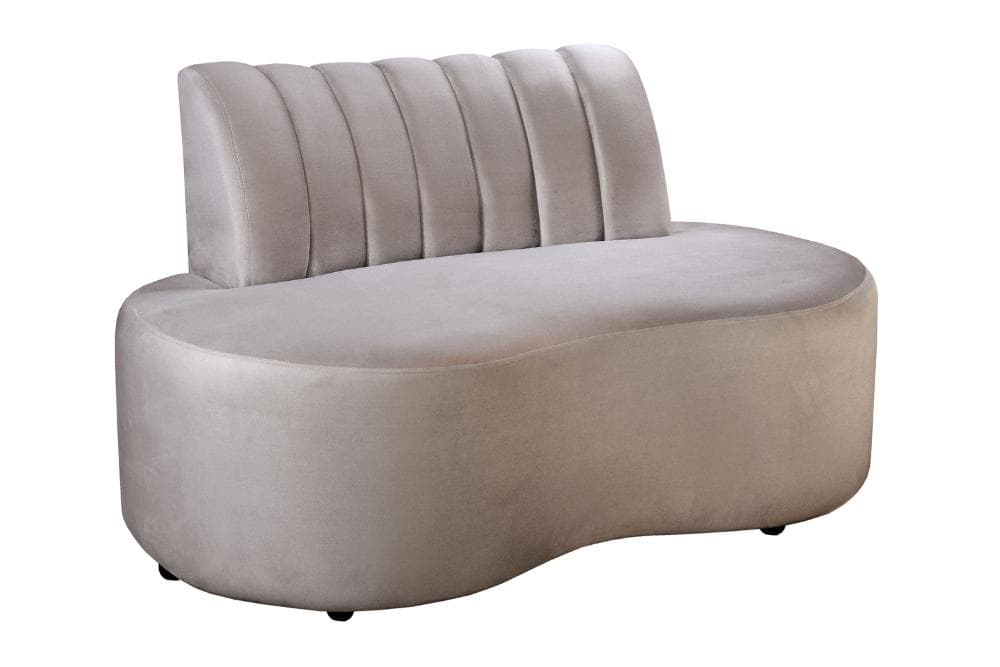 Sofá Doha Cor:Veludo Capuccino 250