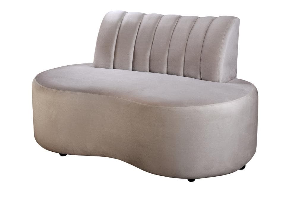 Sofá Doha Cor:Veludo Capuccino 250