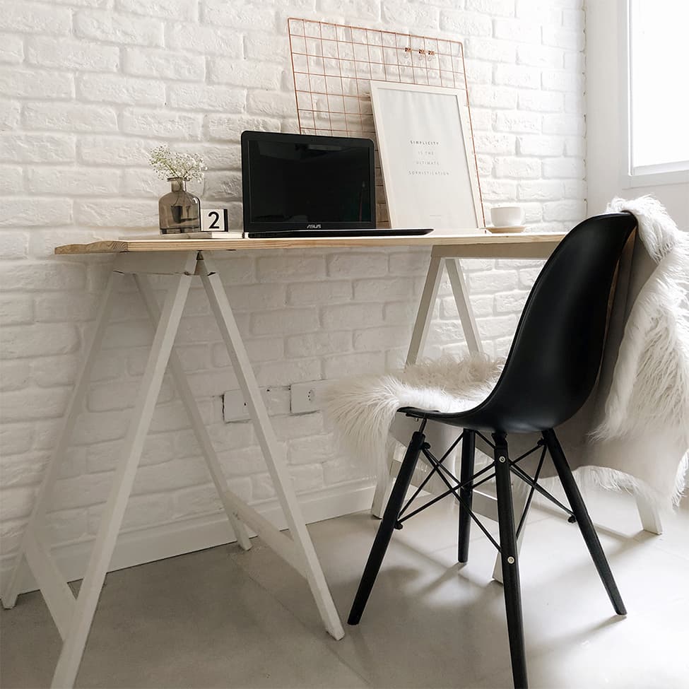 Cadeira Charles Eames II Preta