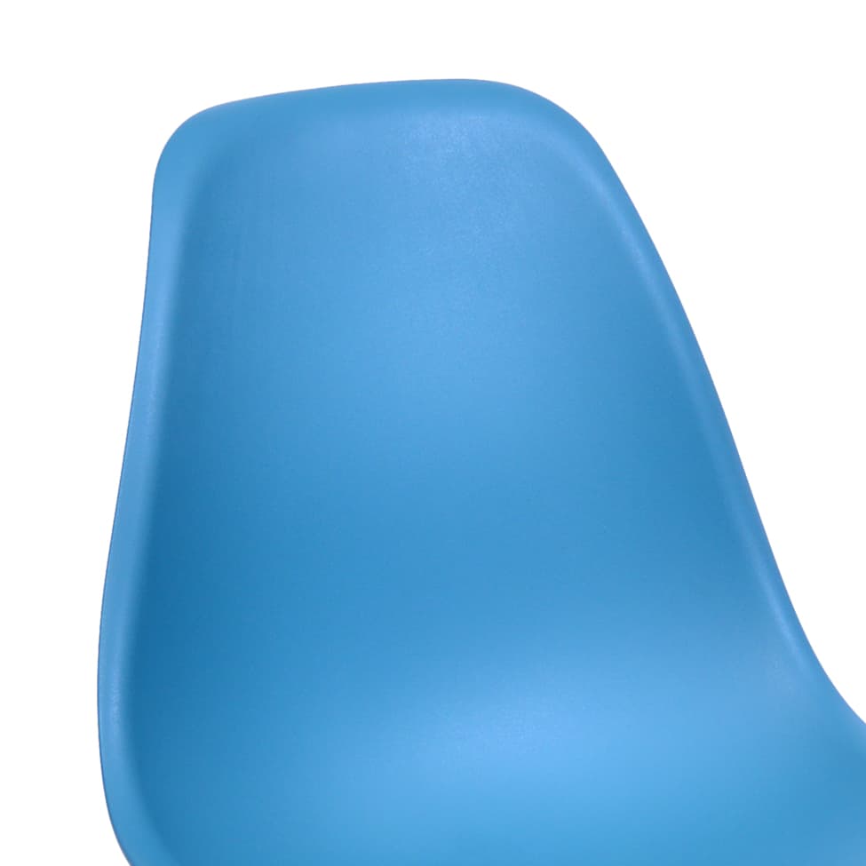Cadeira DKR com Rodízios Azul Claro