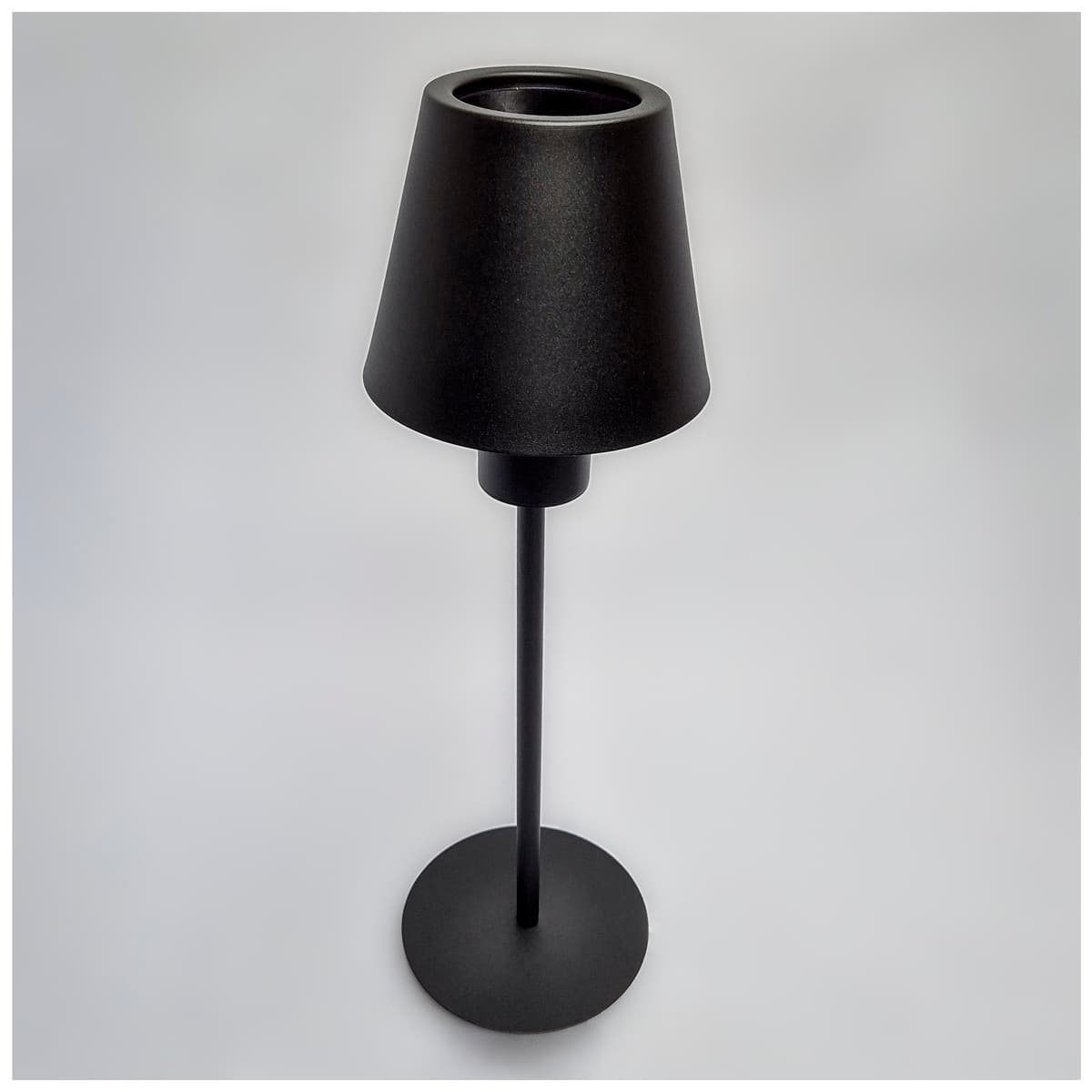 Luminária Abajur Carlotta Cor Preto