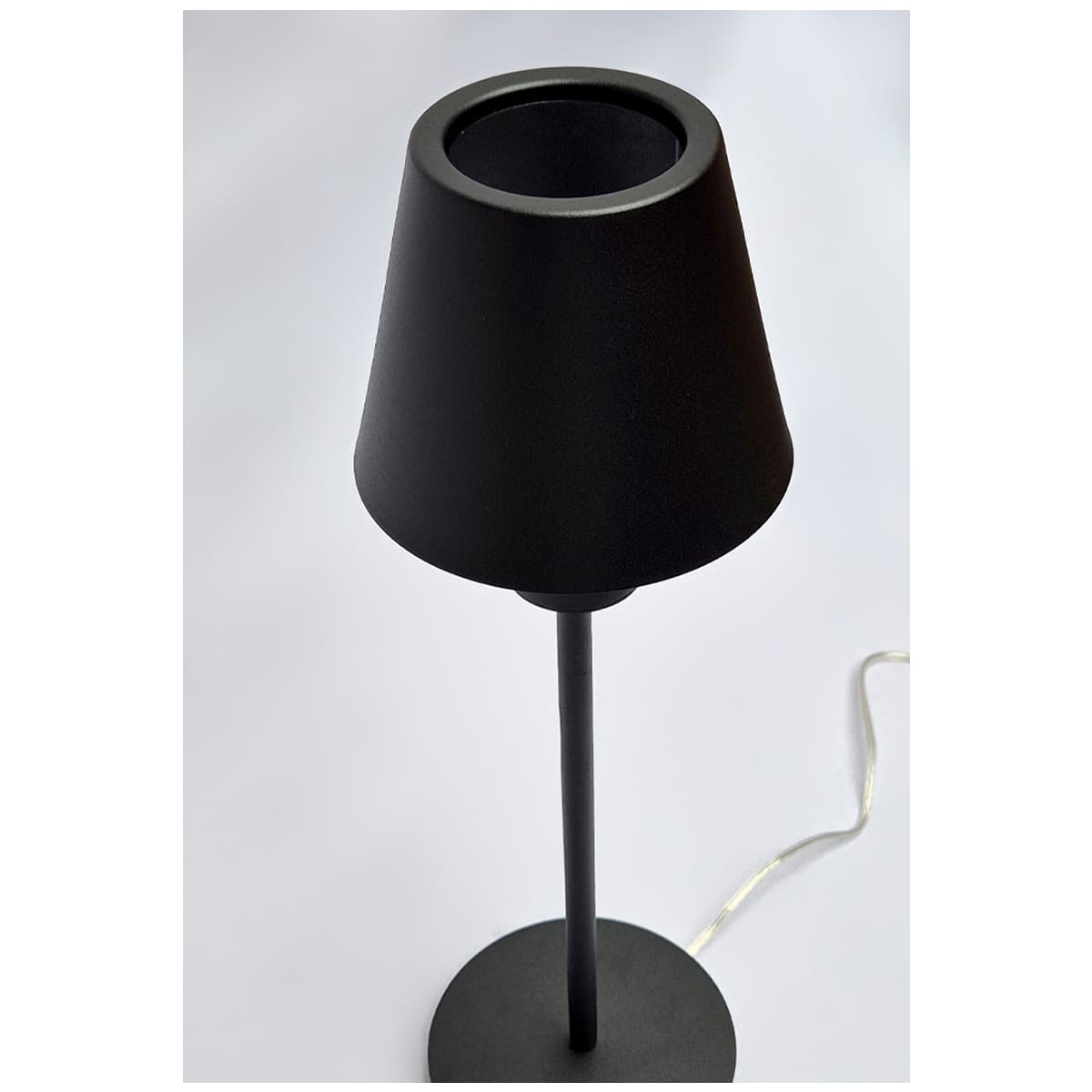 Luminária Abajur Carlotta Cor Preto