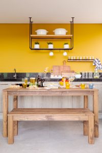 cor-pantone-2021-cozinha-amarela